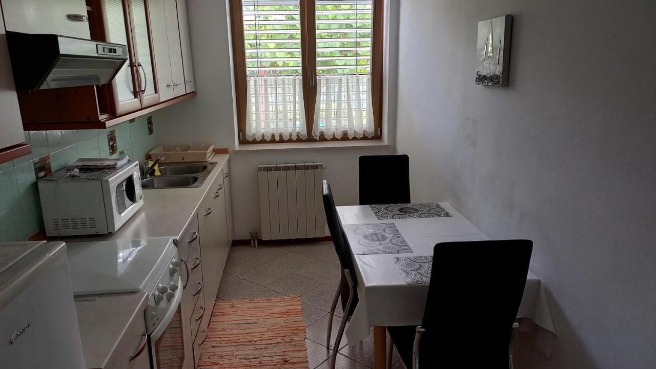 Apartma Nona Roza Zgornje Skofije Eksteriør bilde
